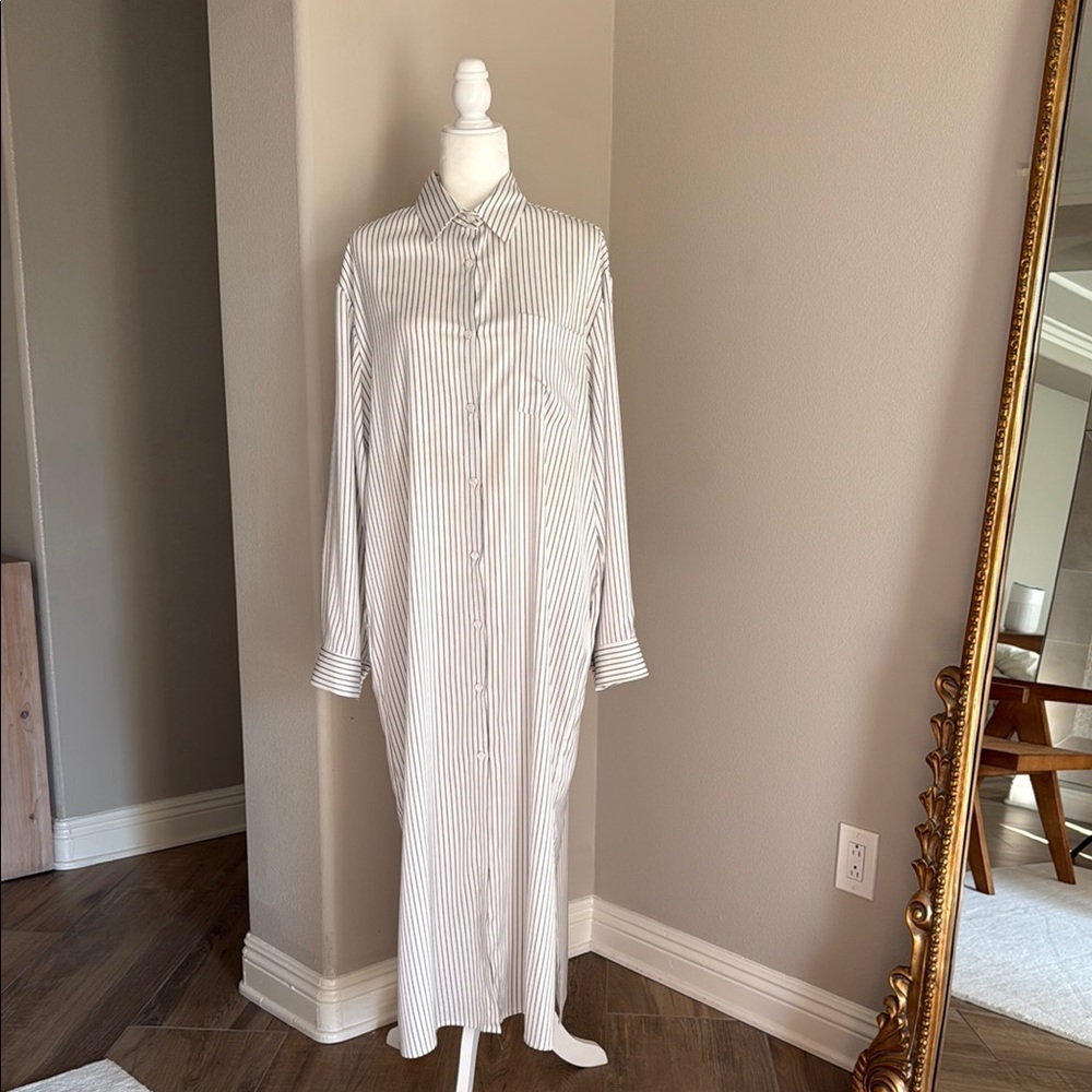 The Frankie Shop Striped Long Sleeve Dress - White and Gray